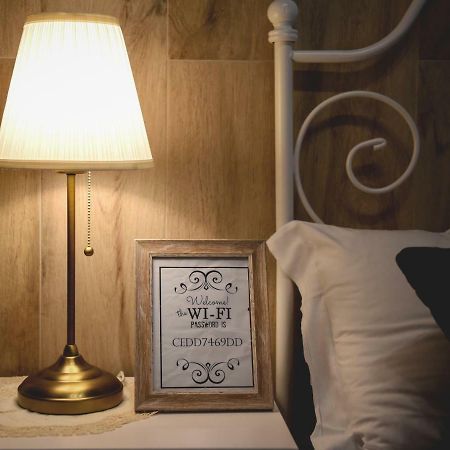 Elegant B&B - Il Vicolo Storico Σαλέρνο Εξωτερικό φωτογραφία