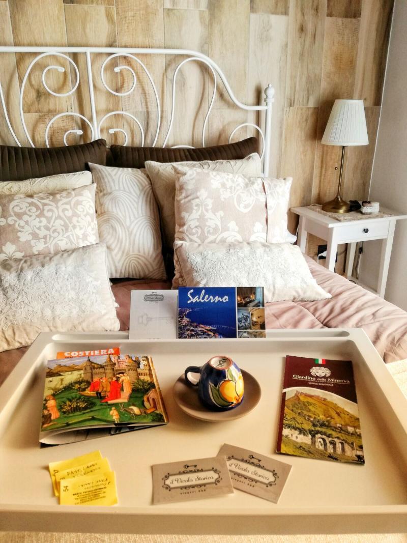 Elegant B&B - Il Vicolo Storico Σαλέρνο Εξωτερικό φωτογραφία