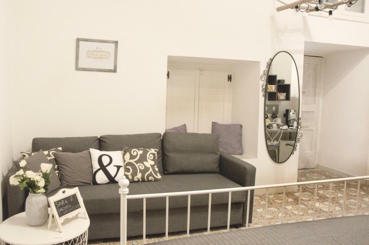 Elegant B&B - Il Vicolo Storico Σαλέρνο Εξωτερικό φωτογραφία